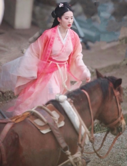 Lưu Diệc Phi ảnh 1 Luu Diec Phi anh 1