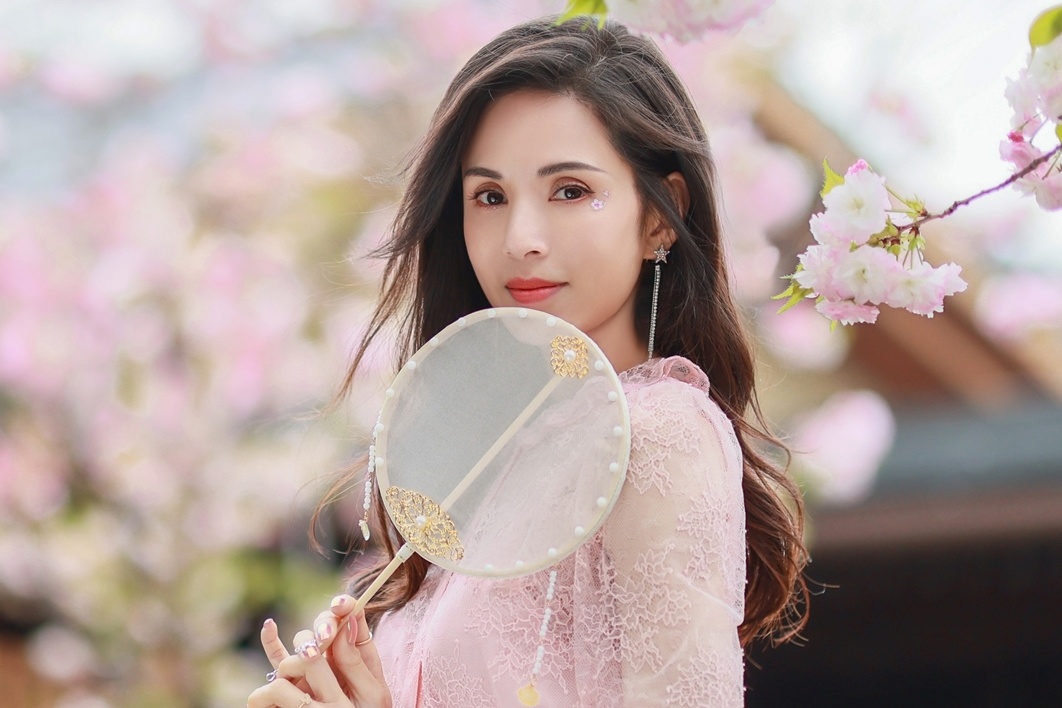 Hinh anh moi cua Ly Nhuoc Dong hinh anh