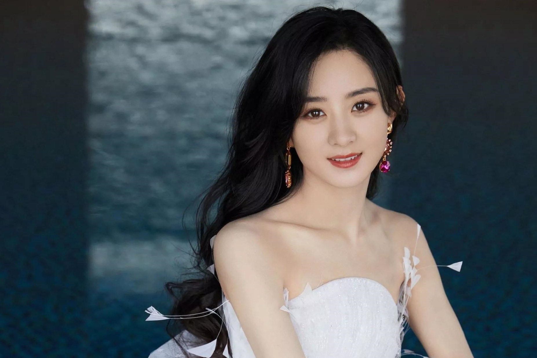 Trieu Le Dinh ly hon anh 1