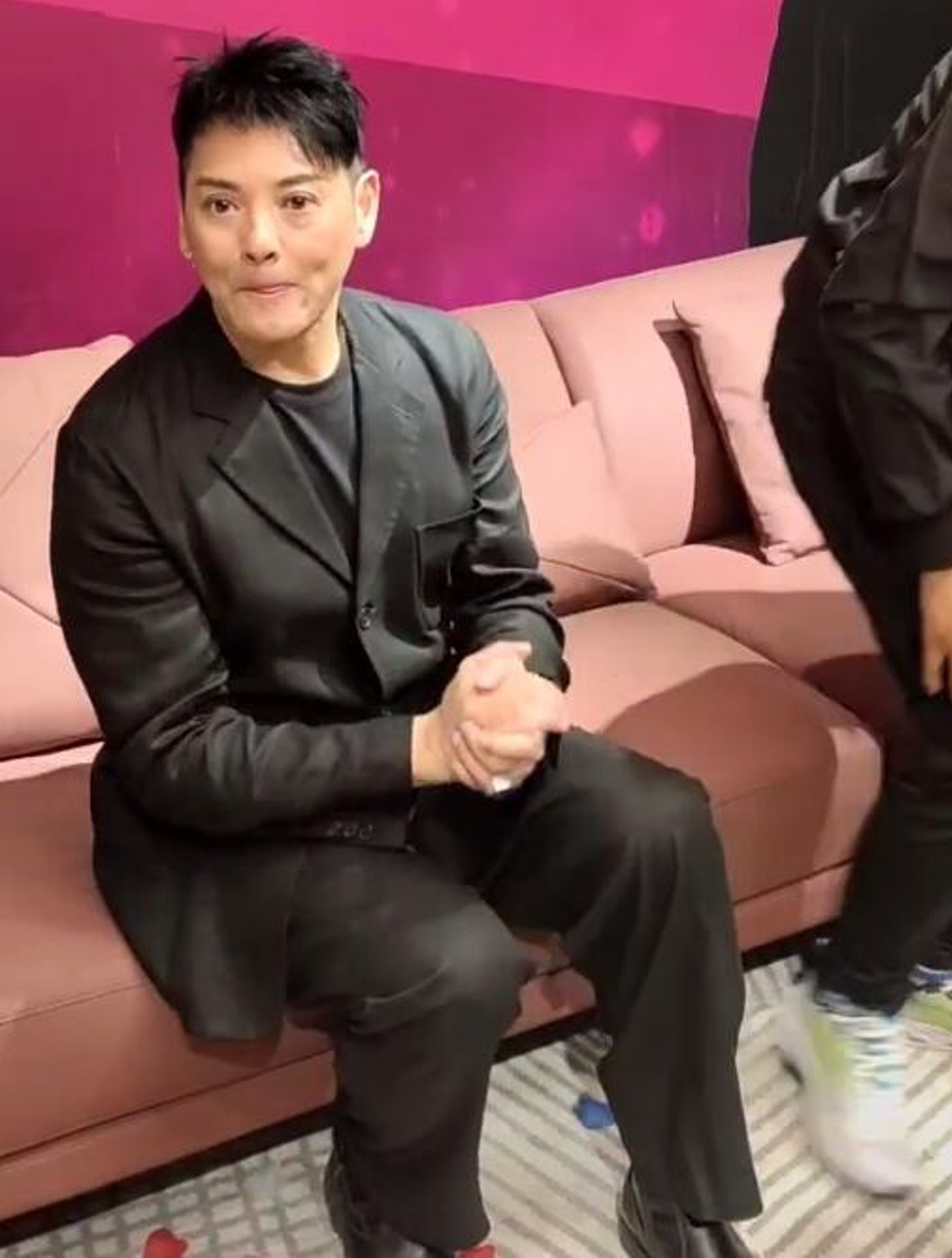 Mac Thieu Thong anh 4