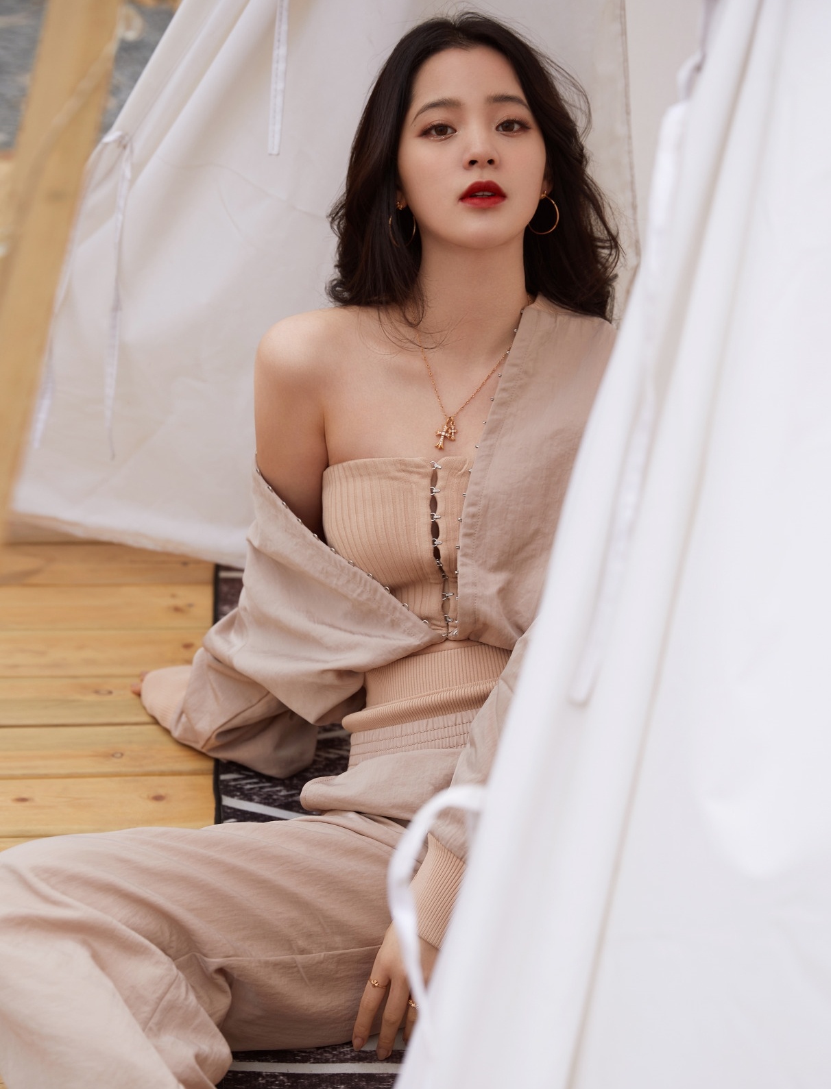 Au Duong Na Na scandal anh 7