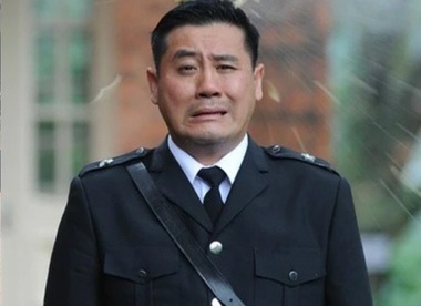 Tai tu 'Tay du ky' di giao hang hinh anh