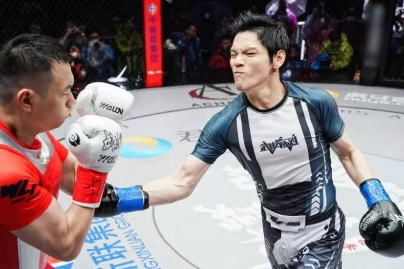 Vo si noi gi sau tran thua truoc hoc tro Ly Lien Kiet? hinh anh