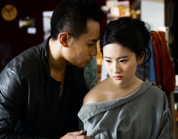 Toi phim truong tham Luu Diep, fan nu bi tro ly quay roi tinh duc hinh anh