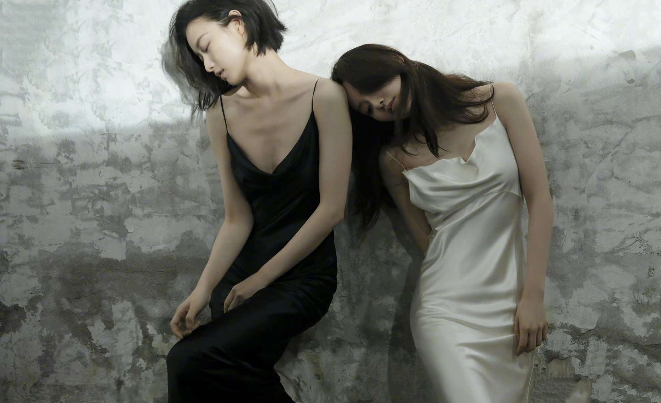 Luu Thi Thi,  Duong Mich dien xuat kem anh 3