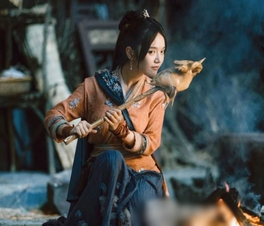 dan dien vien Anh hung xa dieu: Hang long thap bat chuong anh 5