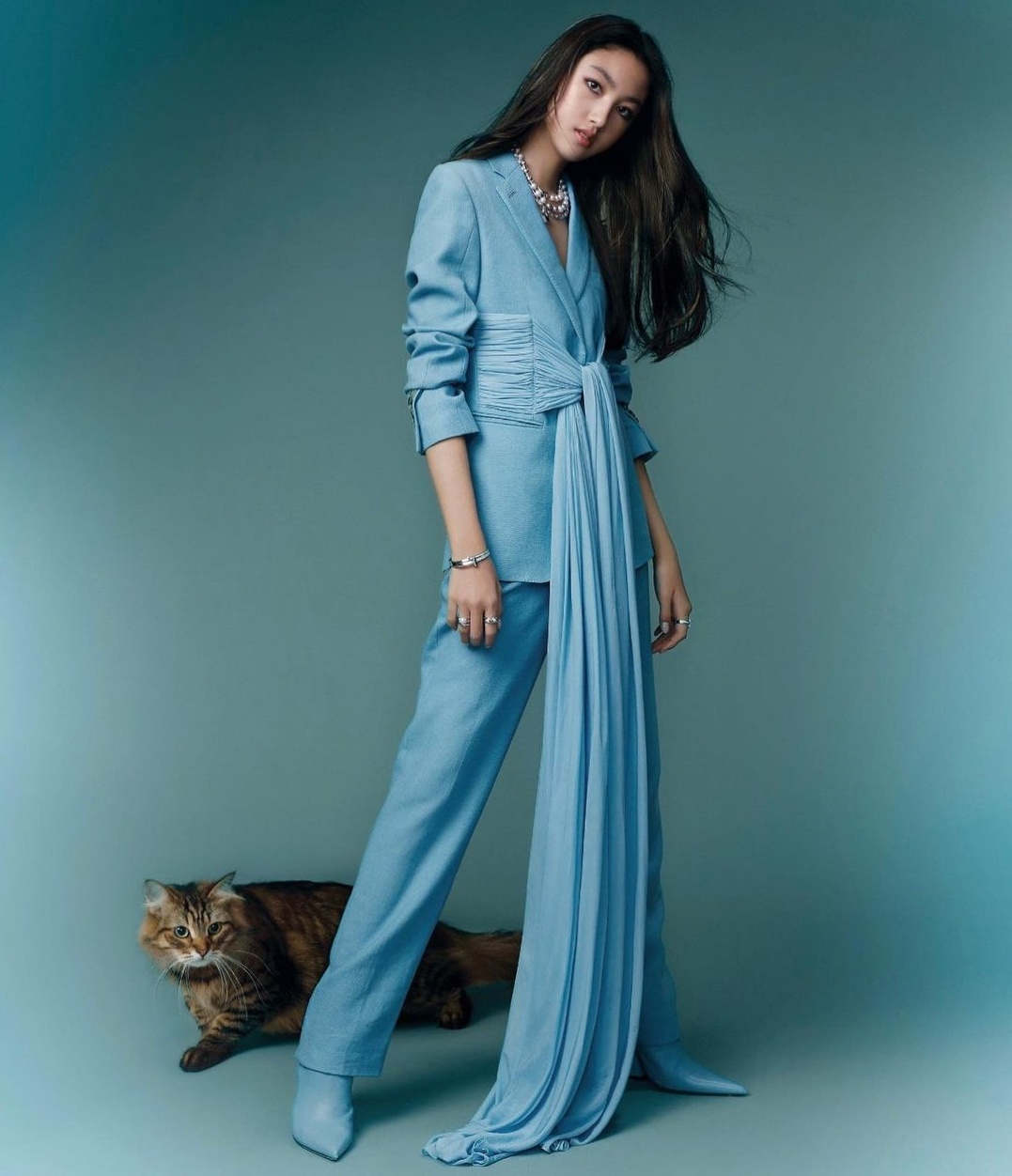 con gai Nham Dat Hoa anh 3