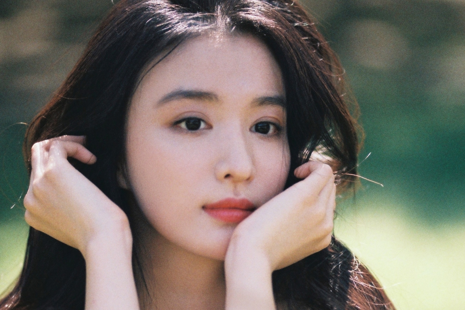 Nu dien vien co ve dep duoc so sanh voi Luu Diec Phi hinh anh