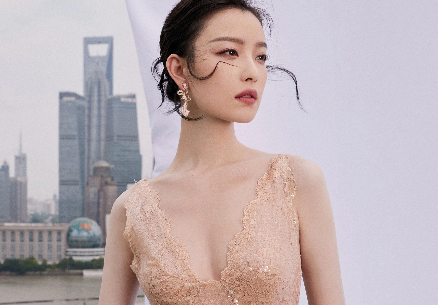 Nghe Ni - my nhan noi khong voi scandal hinh anh