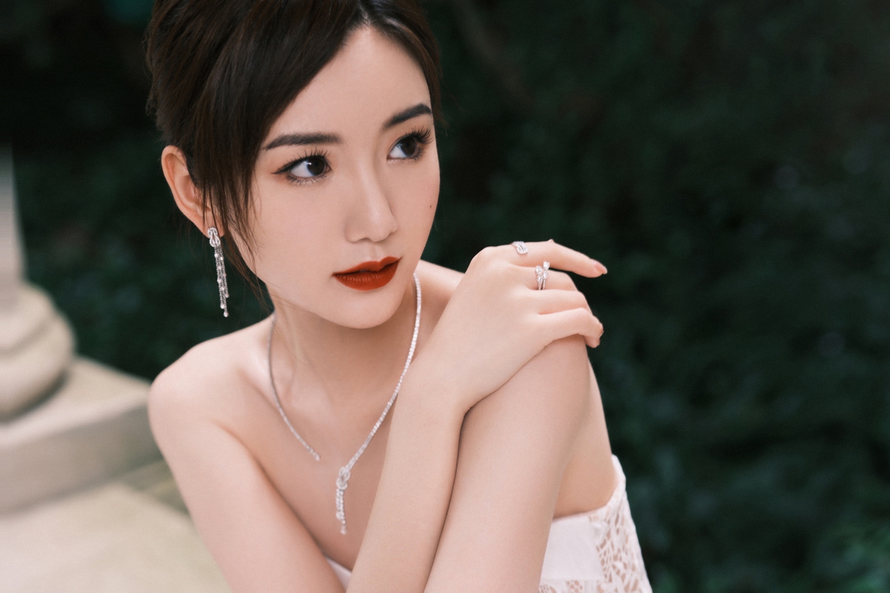 Mao Hieu Dong bi no 2 trieu USD hinh anh