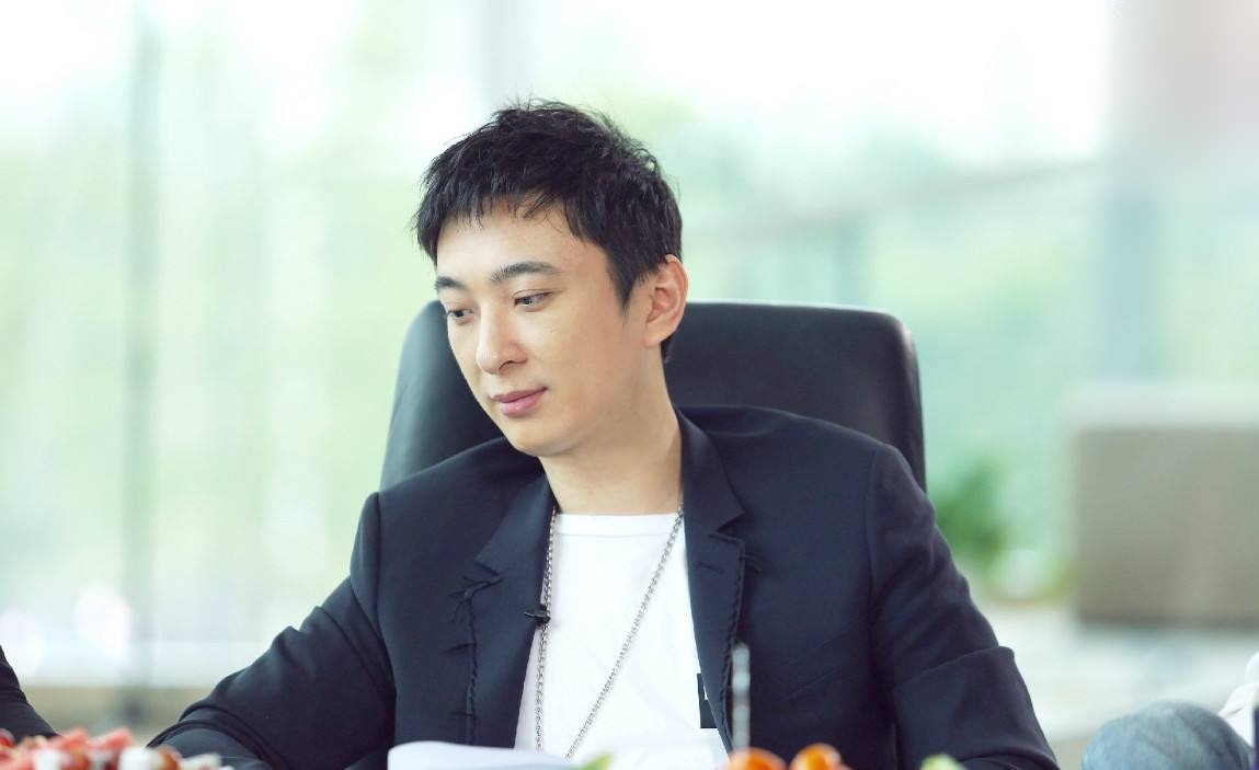 Vuong Tu Thong tan tinh hot girl trung quoc anh 3