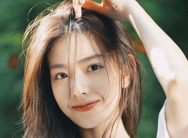 Nguoi dep cau xin thieu gia Vuong Tu Thong ngung tan tinh hinh anh