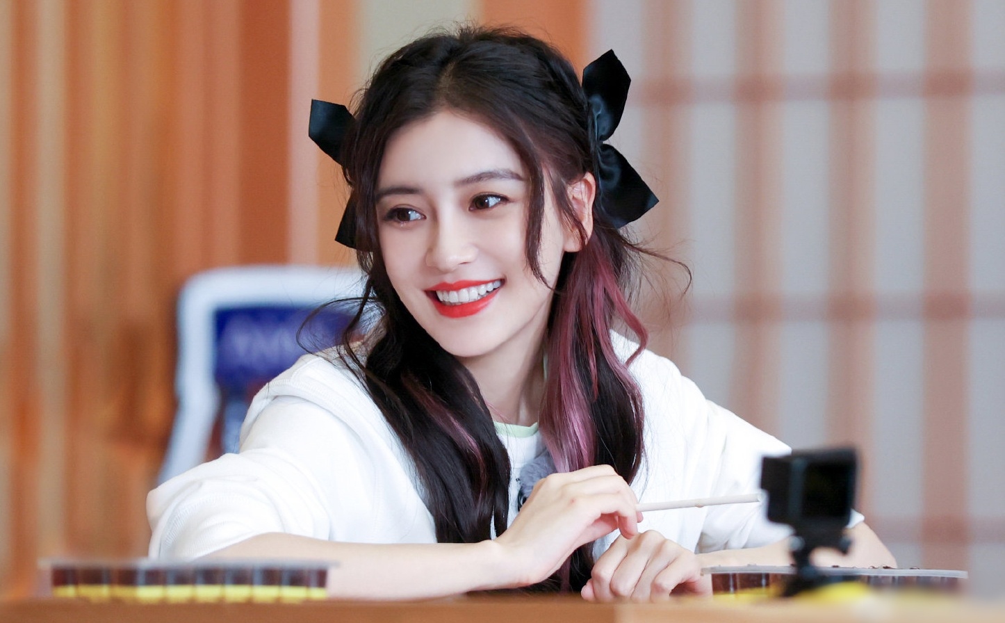 Angelababy bi cat giam thoi luong o game show hinh anh