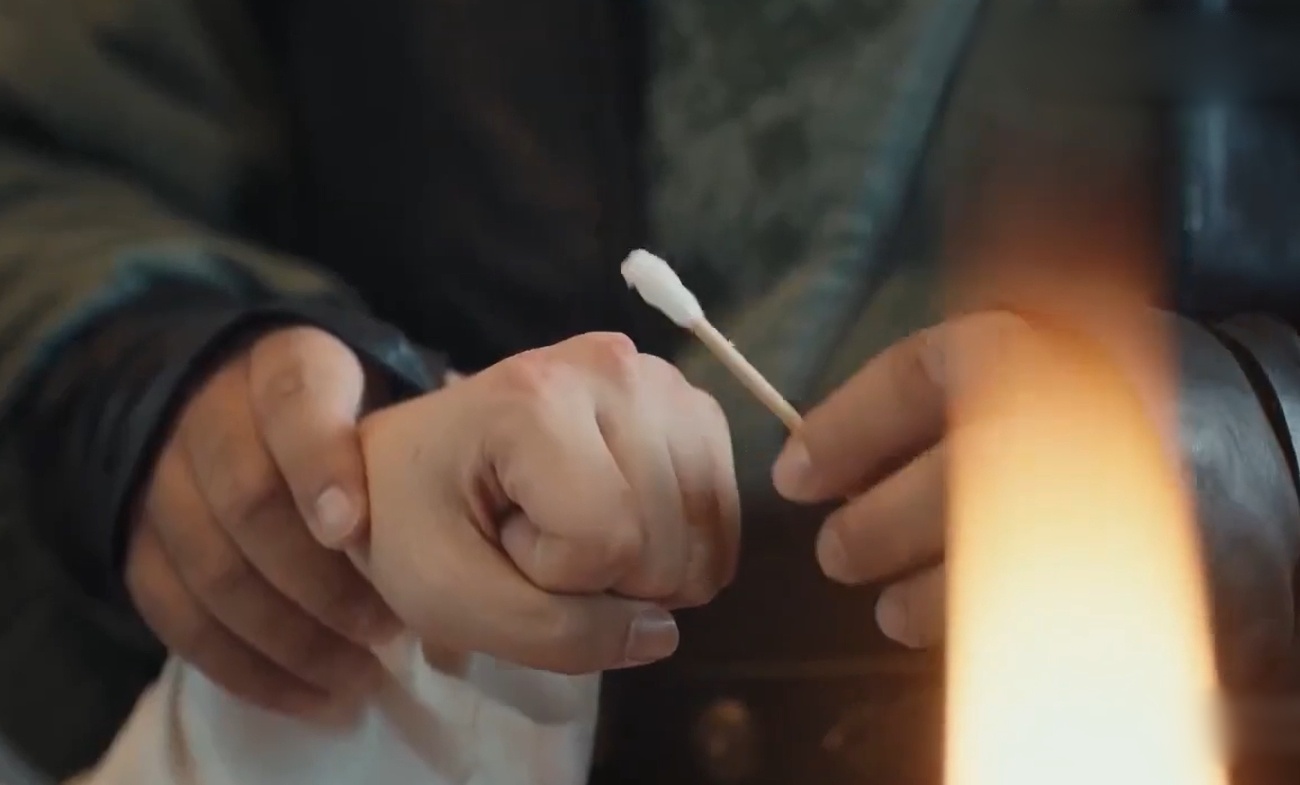 bat loi phim Hoa ngu anh 8