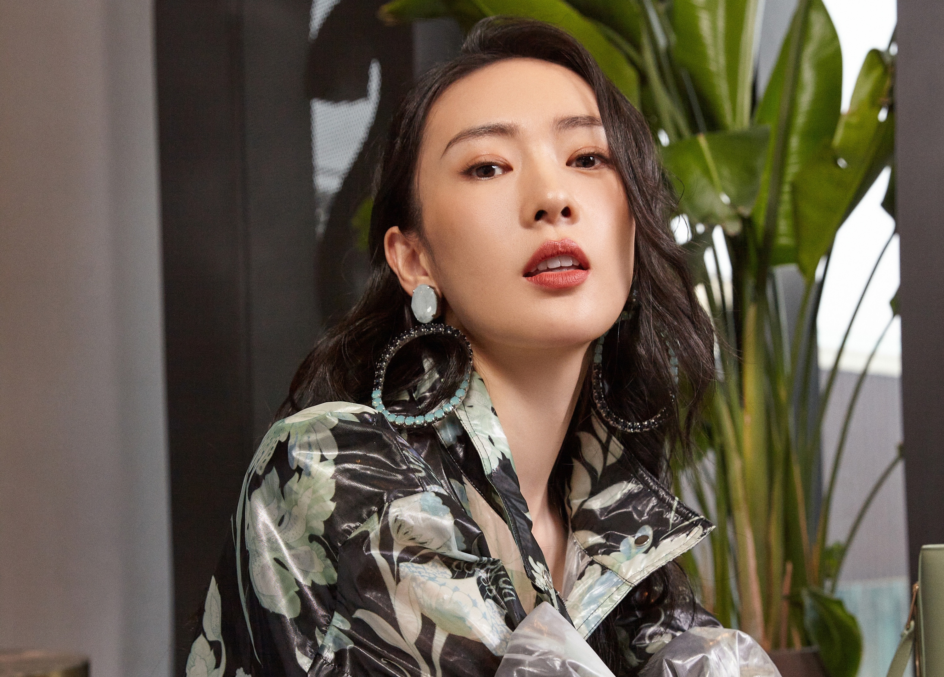 Đồng Dao diễn xuất kém trong Kẻ phản nghịch ảnh 2 Dong Dao dien xuat kem trong Ke phan nghich anh 2