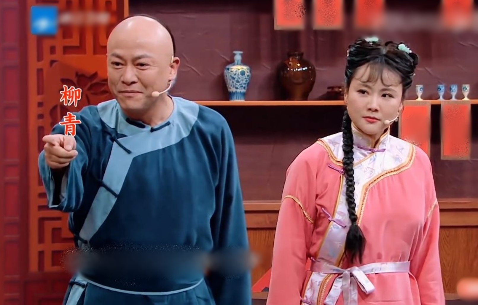 Hoan Chau cach cach anh 14