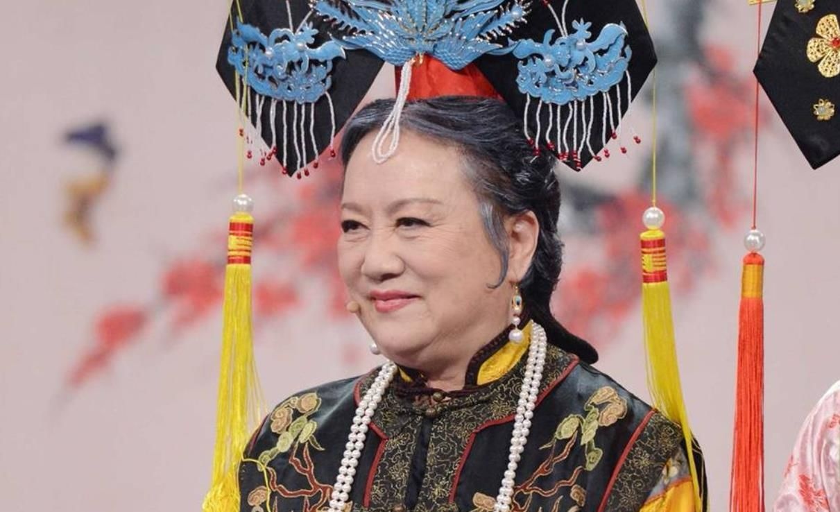 Hoan Chau cach cach anh 17