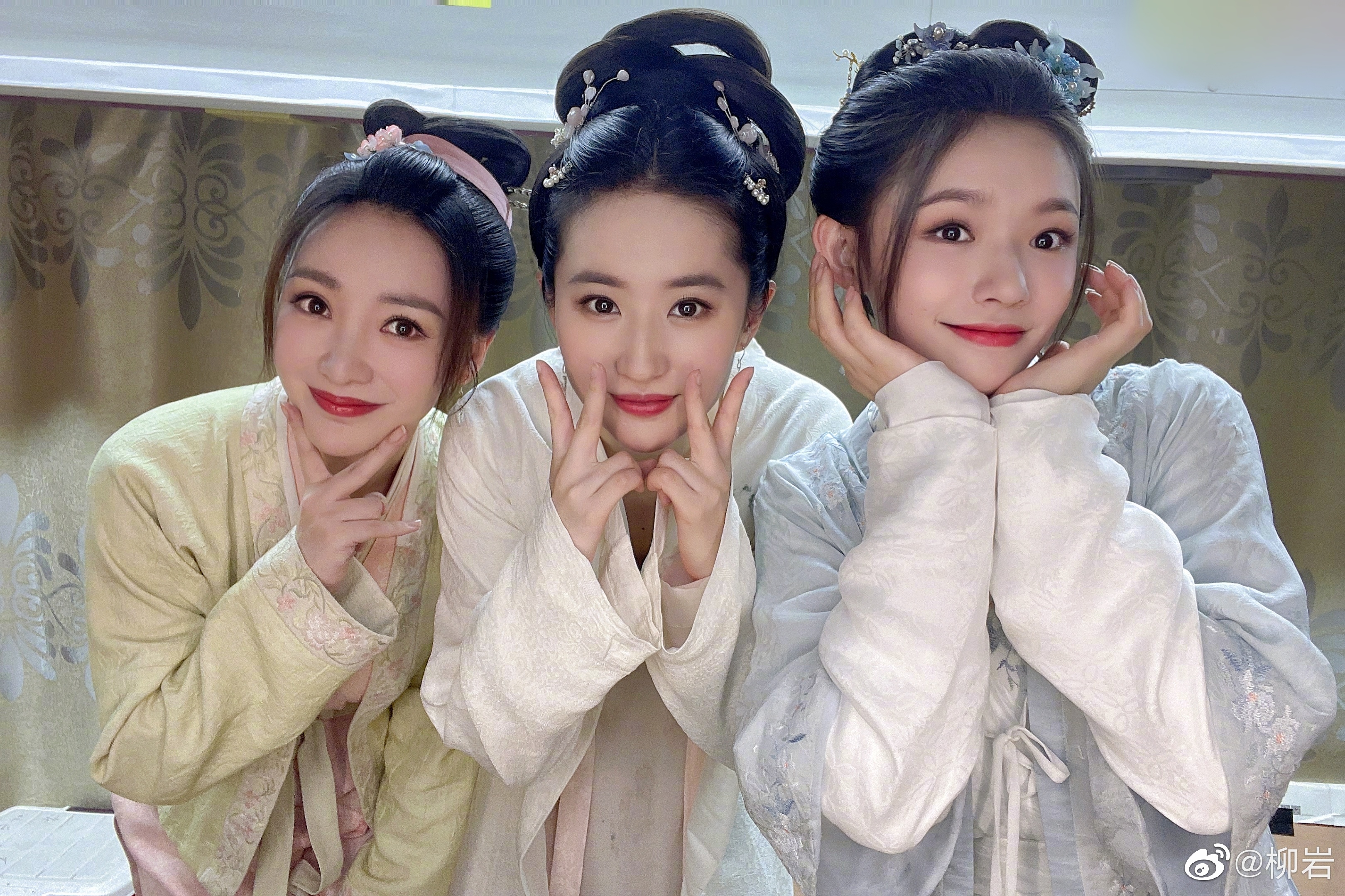 Luu Diec Phi Mong hoa luc anh 2