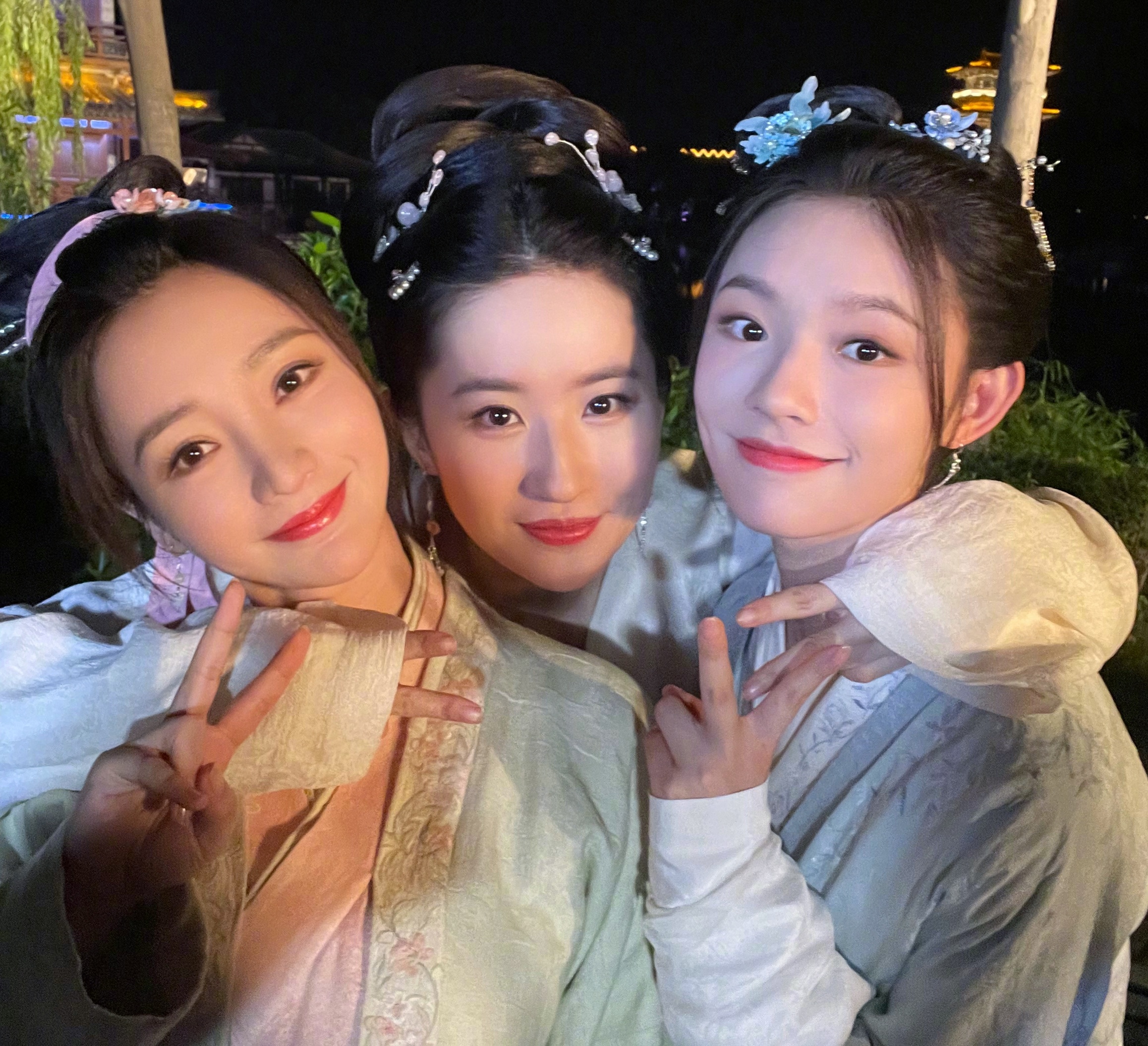 Luu Diec Phi Mong hoa luc anh 3