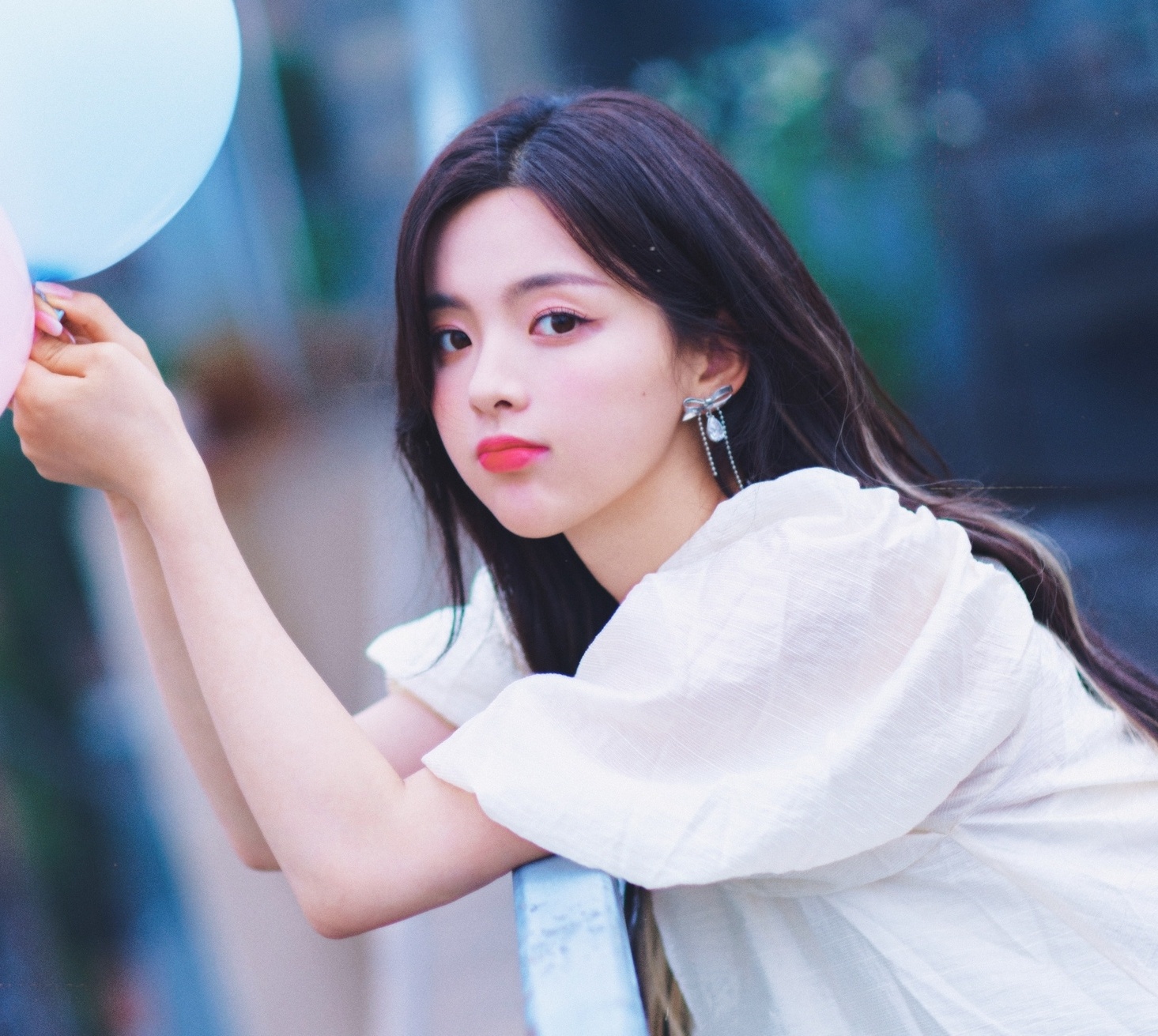 ca si Trung Quoc lam thu ngan anh 6