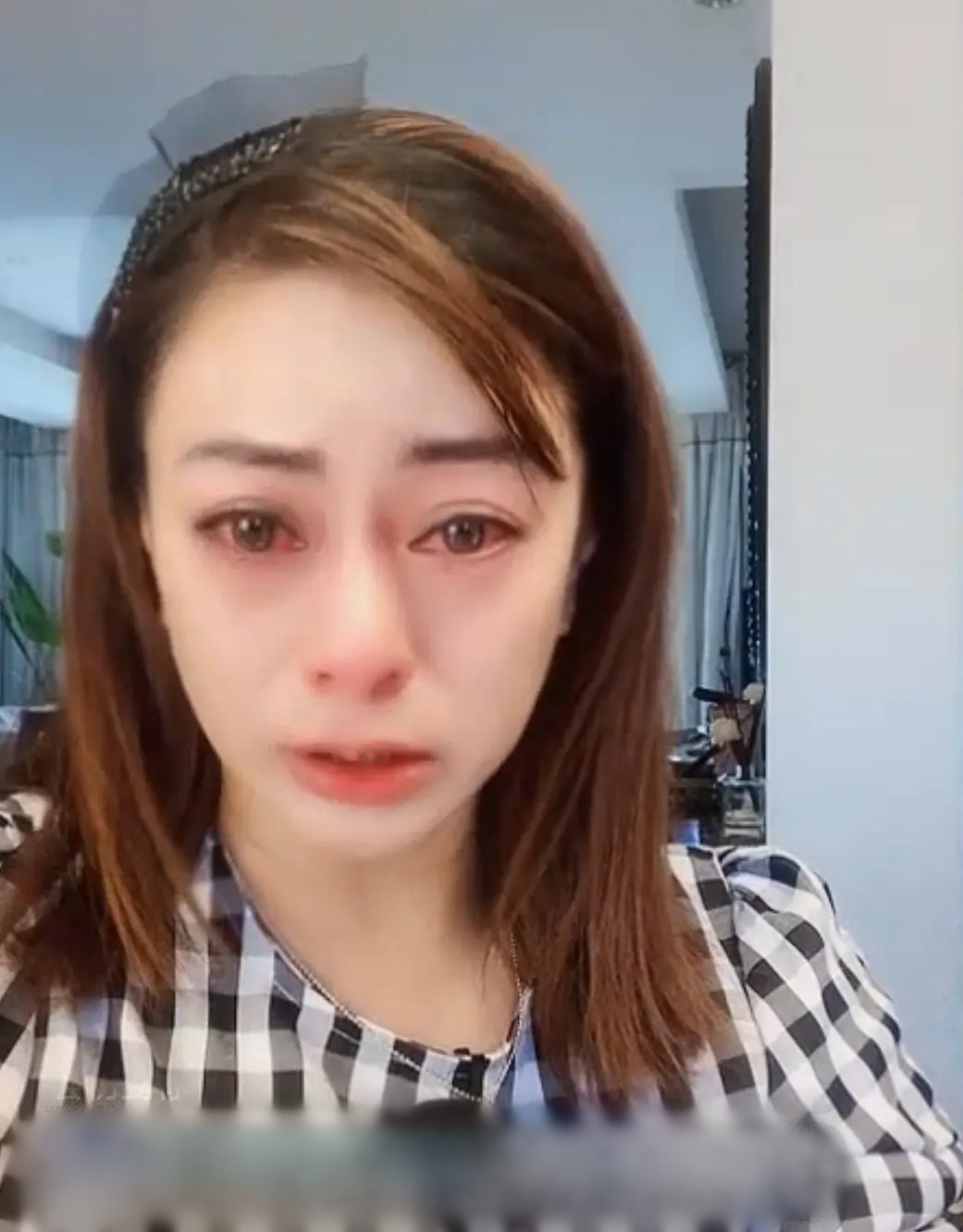 Hoàn Châu cách cách ảnh 1 Hoan Chau cach cach anh 1