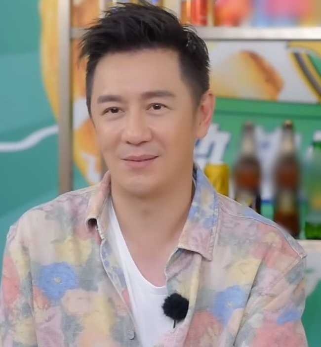 Tran Hao Dan livestream ban hang anh 2