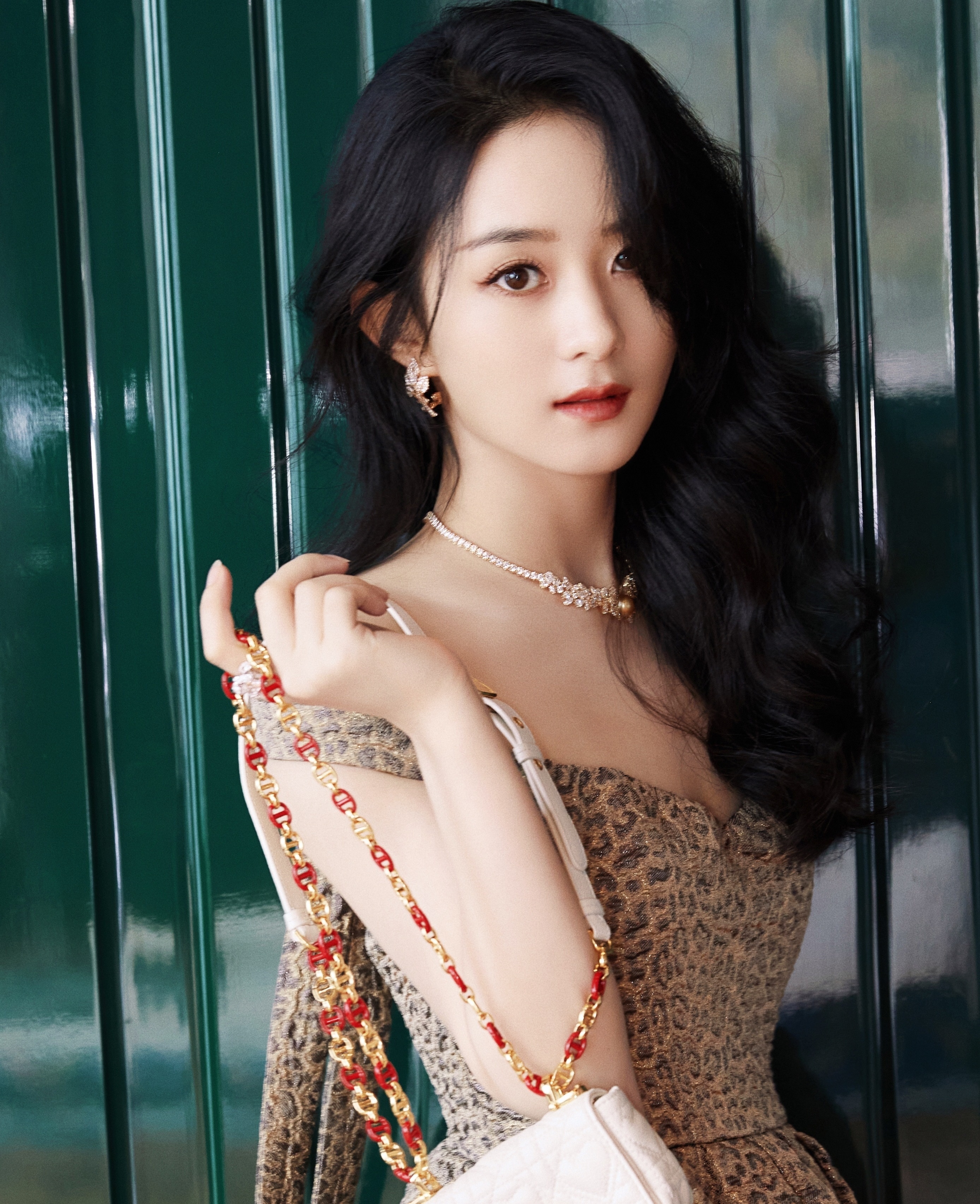 Trieu Le Dinh canh diem trong su kien thoi trang anh 5