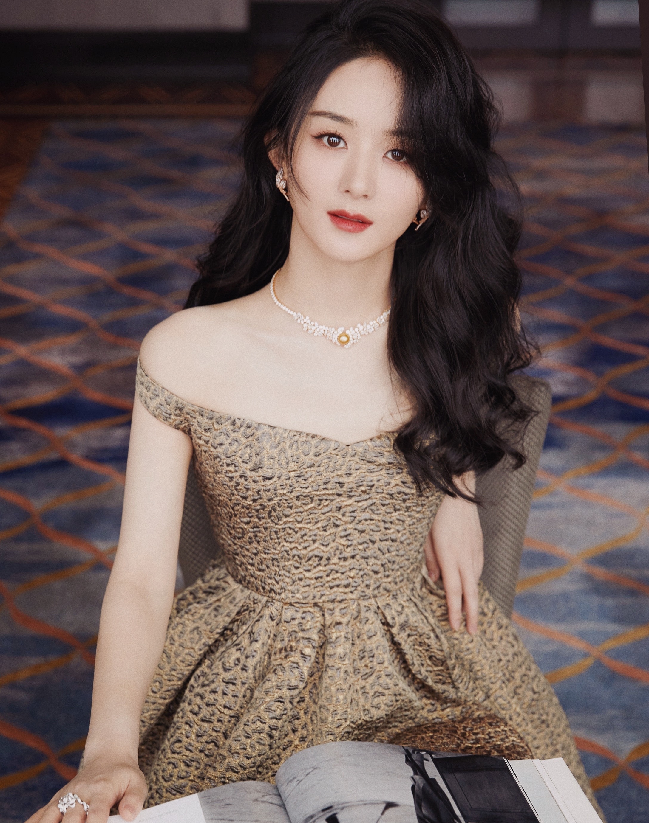 Trieu Le Dinh canh diem trong su kien thoi trang anh 10