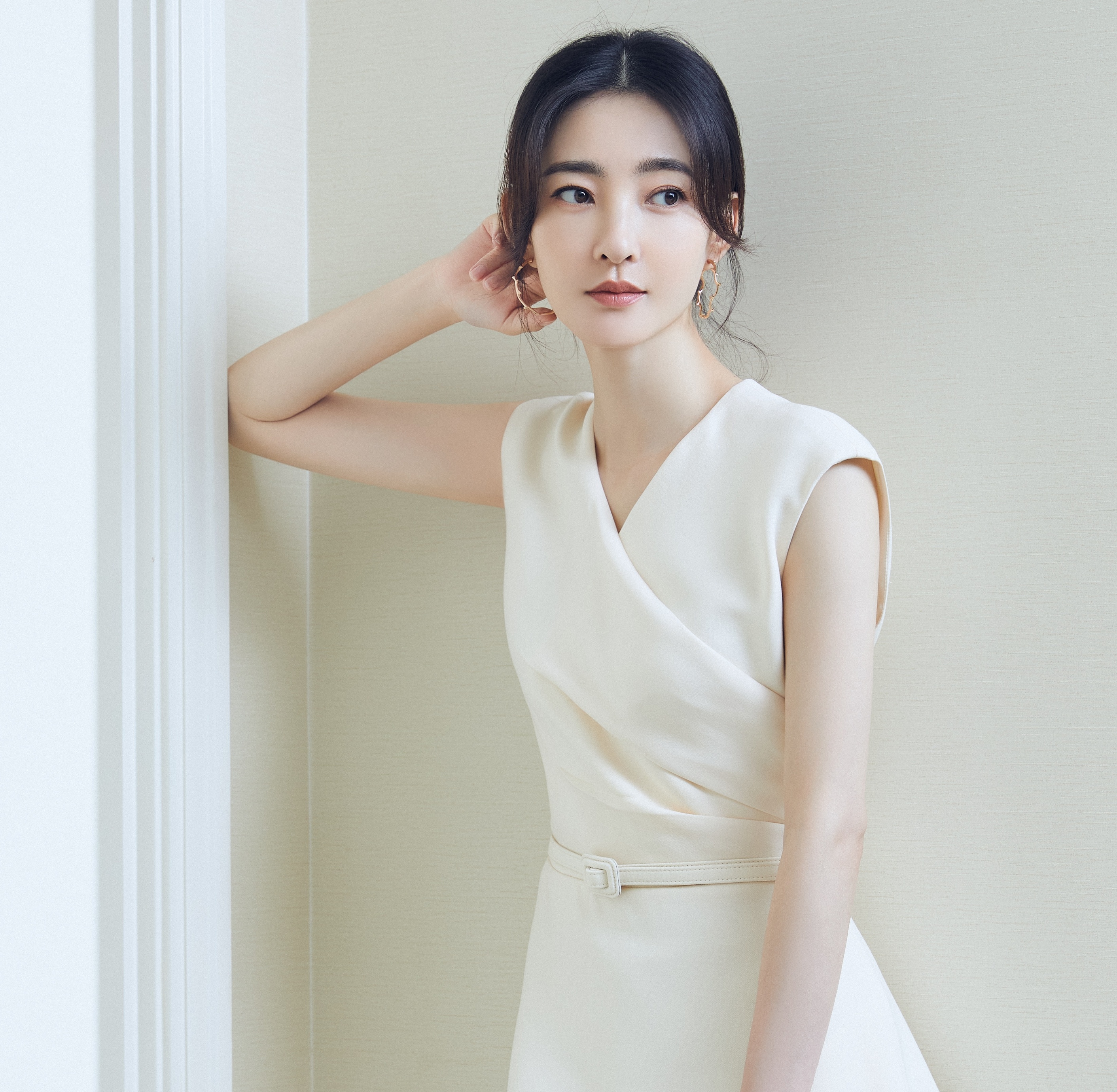 Trieu Le Dinh canh diem trong su kien thoi trang anh 16