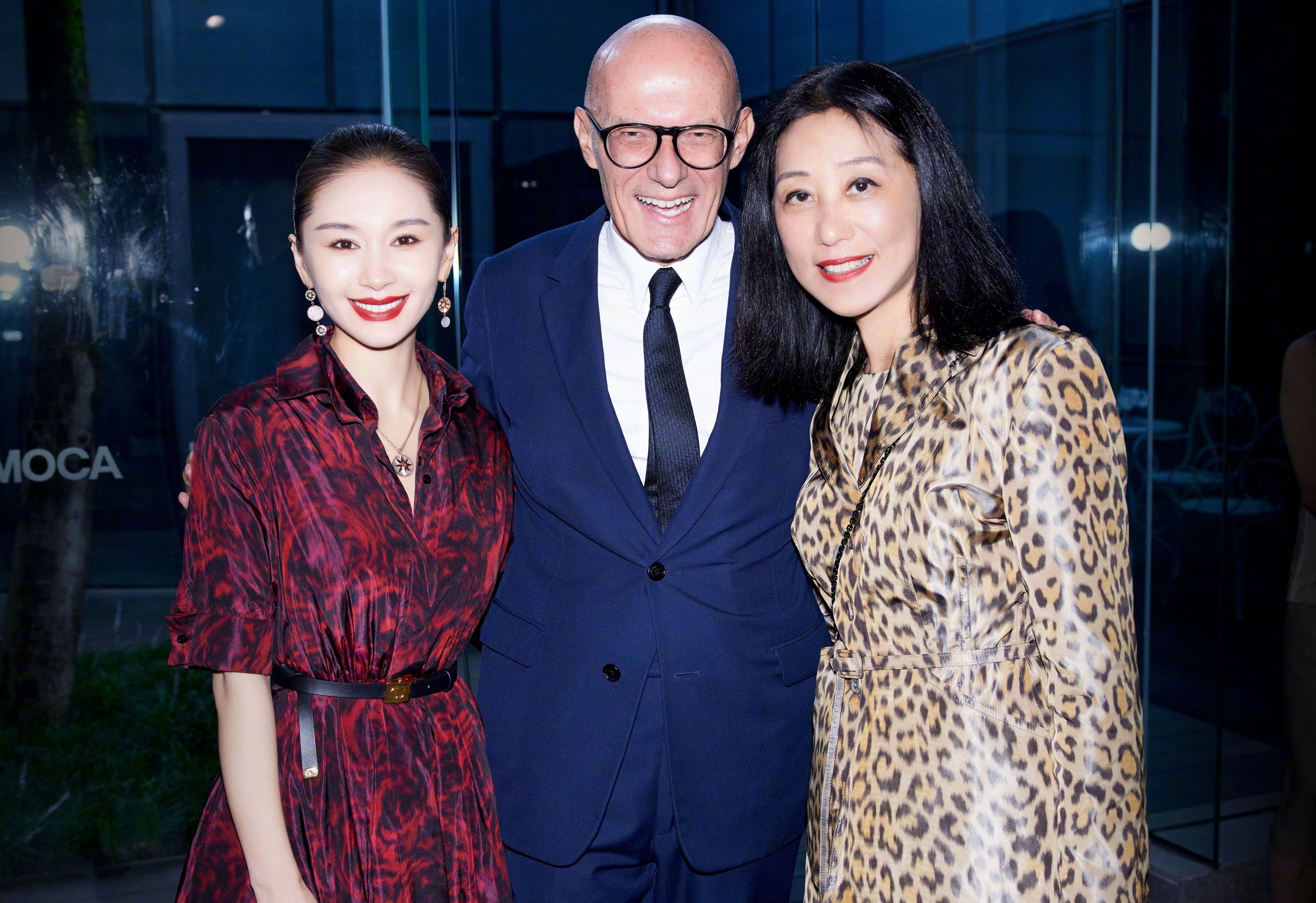 Trieu Le Dinh canh diem trong su kien thoi trang anh 22