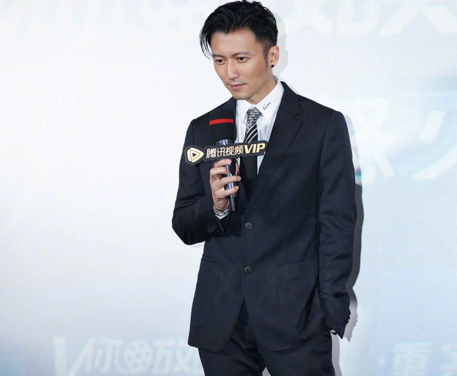 Ta Dinh Phong dong phim anh 9