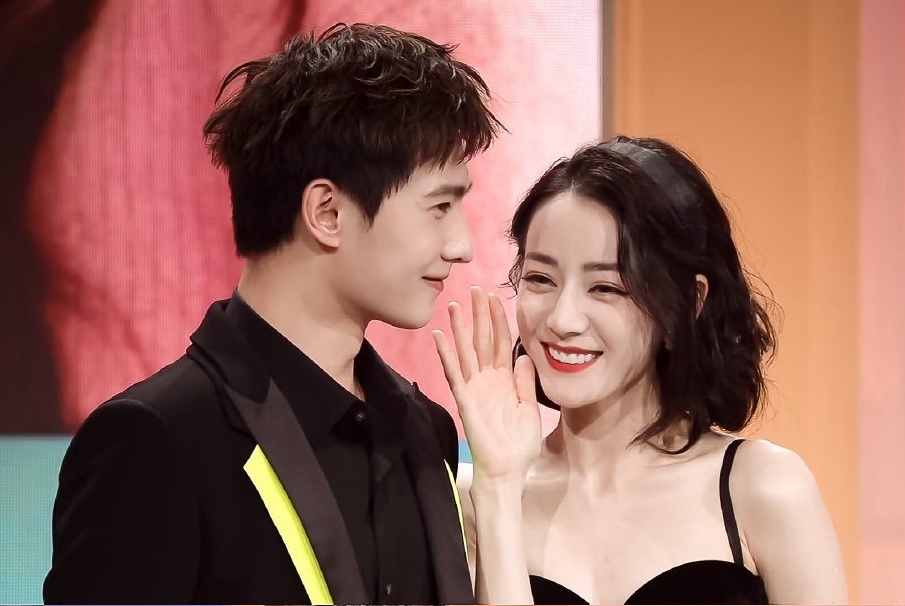 Địch Lệ Nhiệt Ba bị Dương Dương từ chối ảnh 3 Dich Le Nhiet Ba bi Duong Duong tu choi anh 3