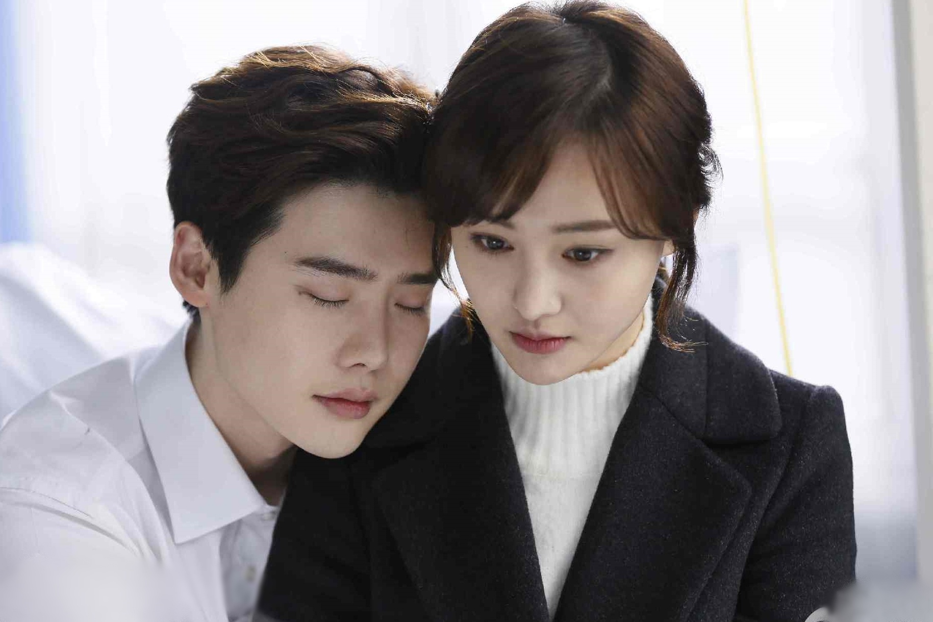 Trinh Sang bi kien anh 1