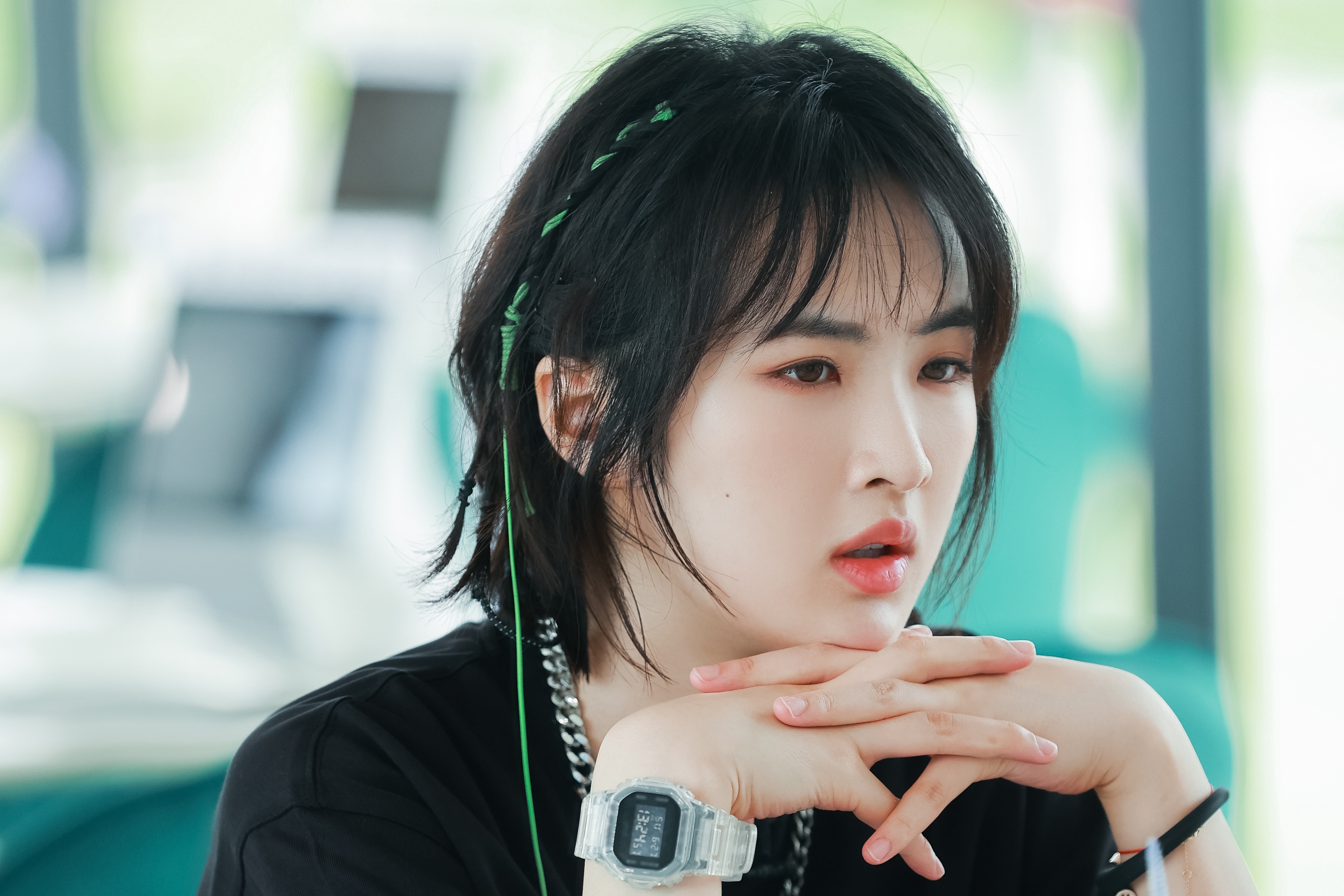 Ai nu tap doan Huawei bi che hinh anh