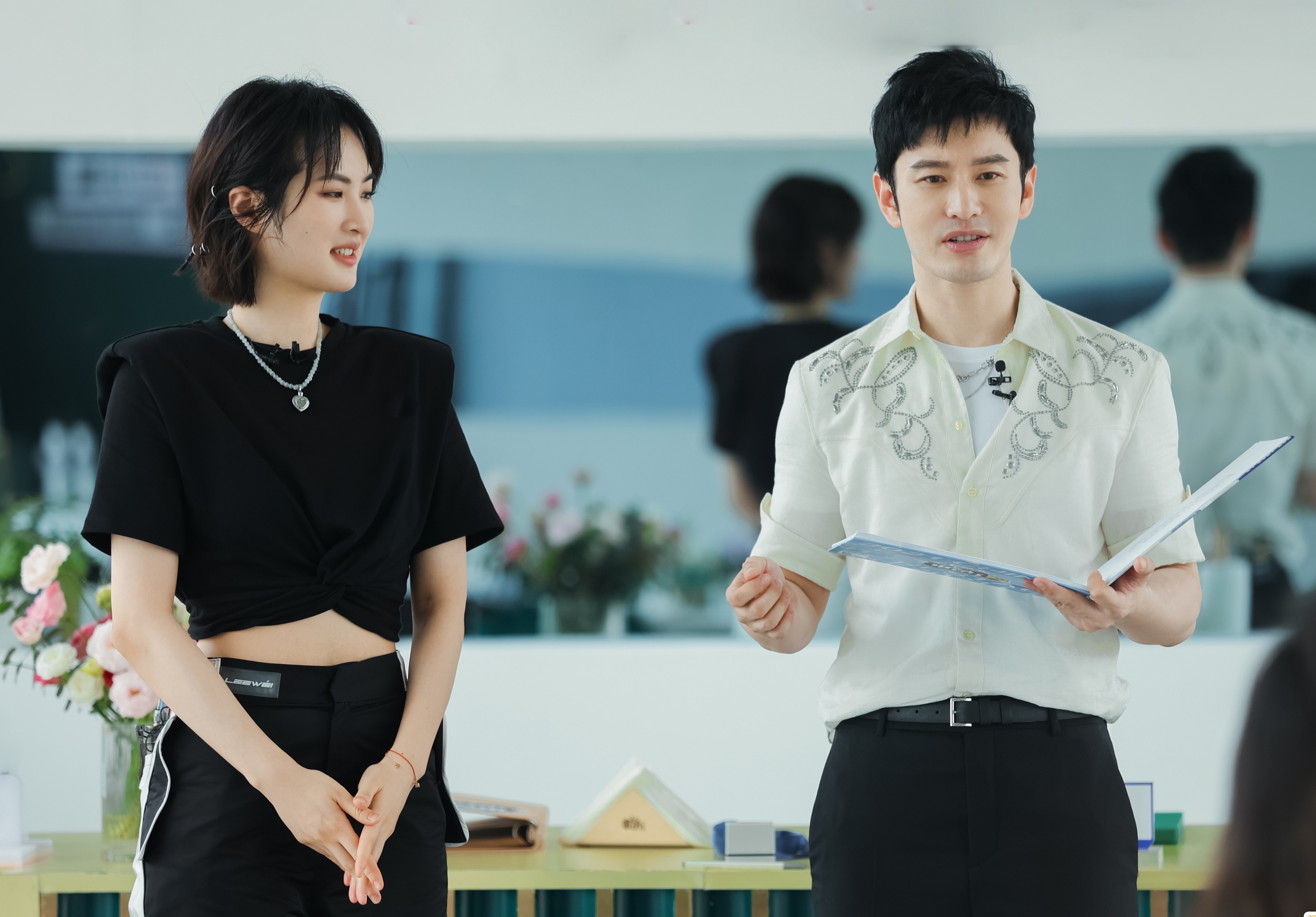 Dieu An Na tham gia Nha hang Trung Hoa 5 anh 1