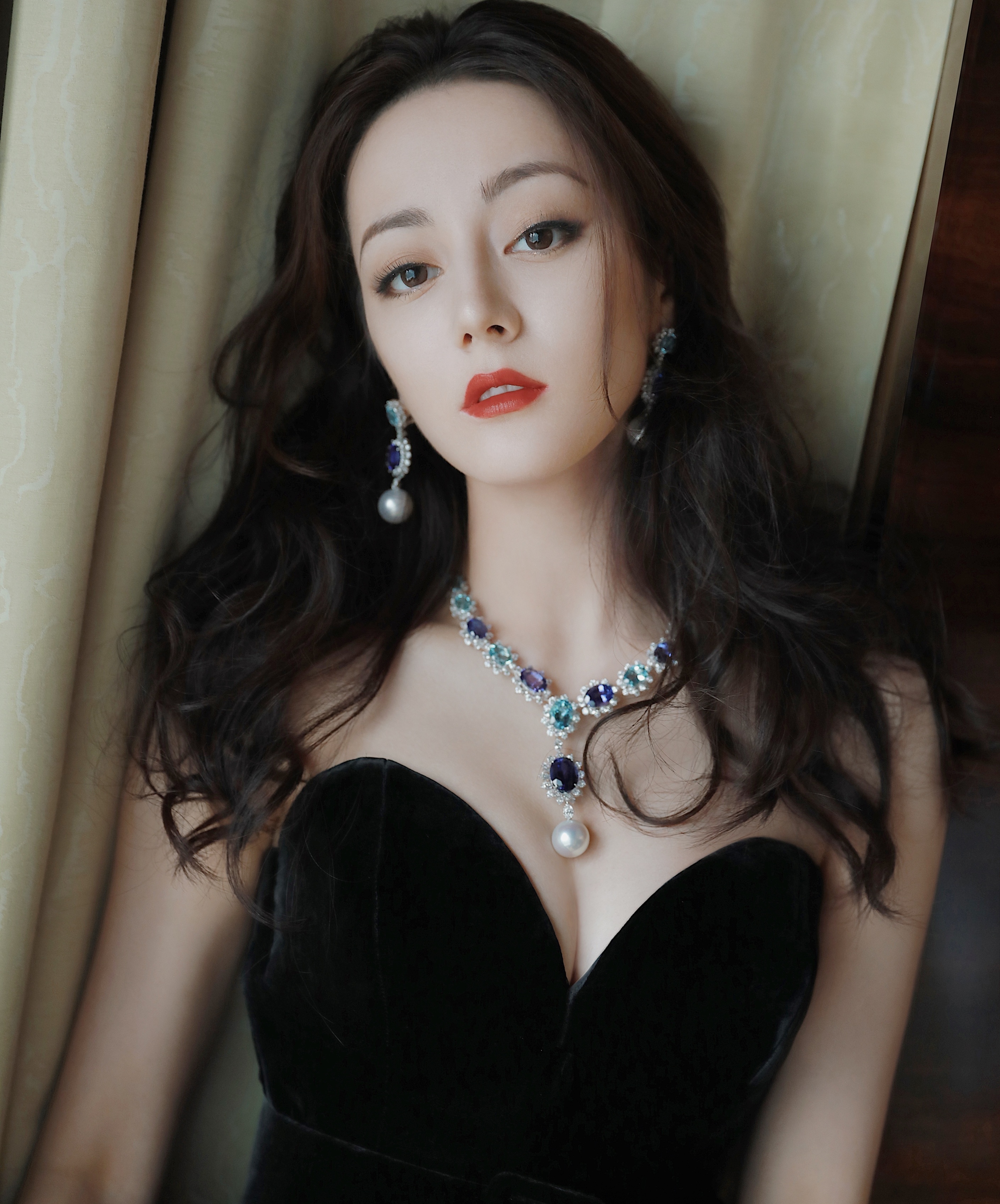 Địch Lệ Nhiệt Ba xuống cân ảnh 18 Dich Le Nhiet Ba xuong can anh 18