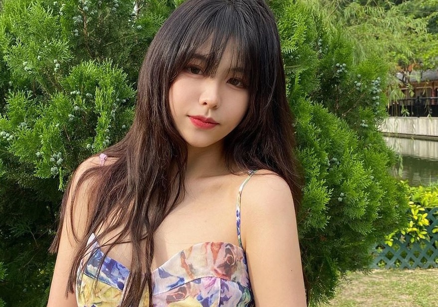 Chau Tinh Tri bi che cuoi vi yeu co gai 17 tuoi hinh anh