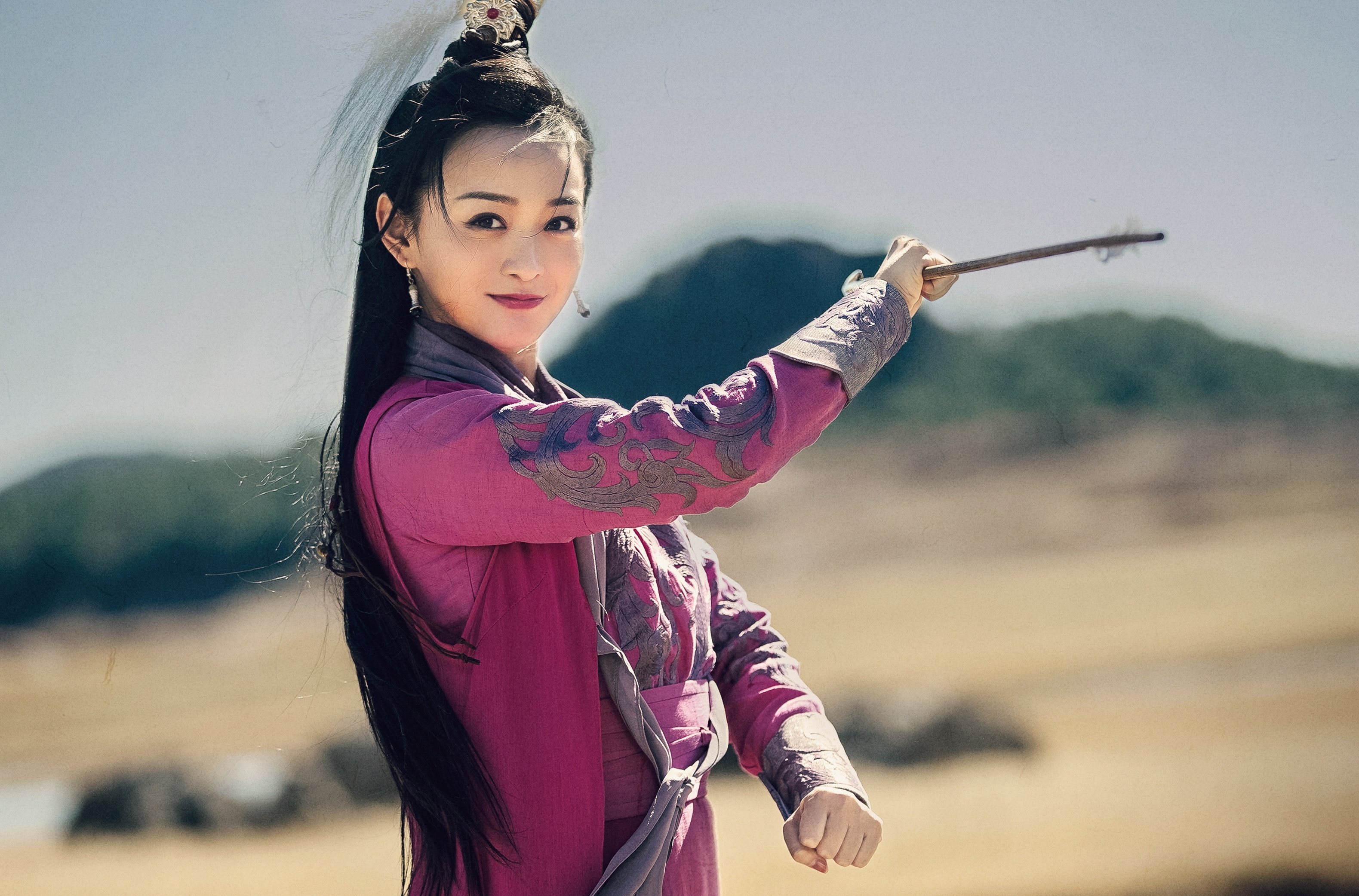 dien vien nu Thien long bat bo 2021 anh 1