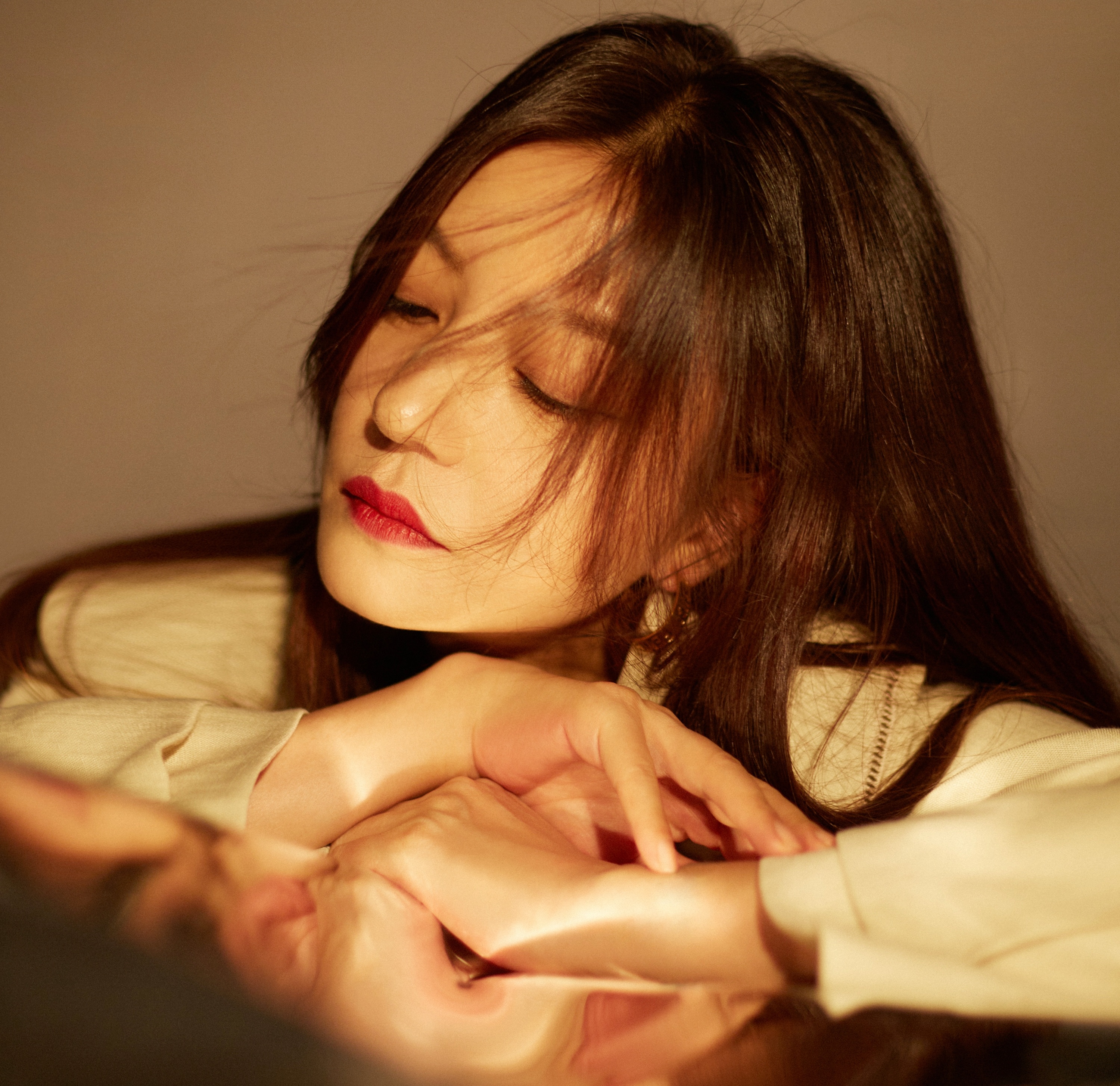 Trieu Vy bi tay chay anh 5