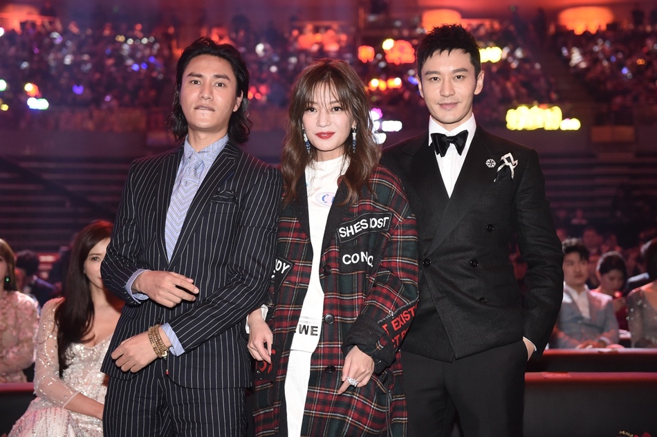 Trieu Vy bi tay chay anh 1