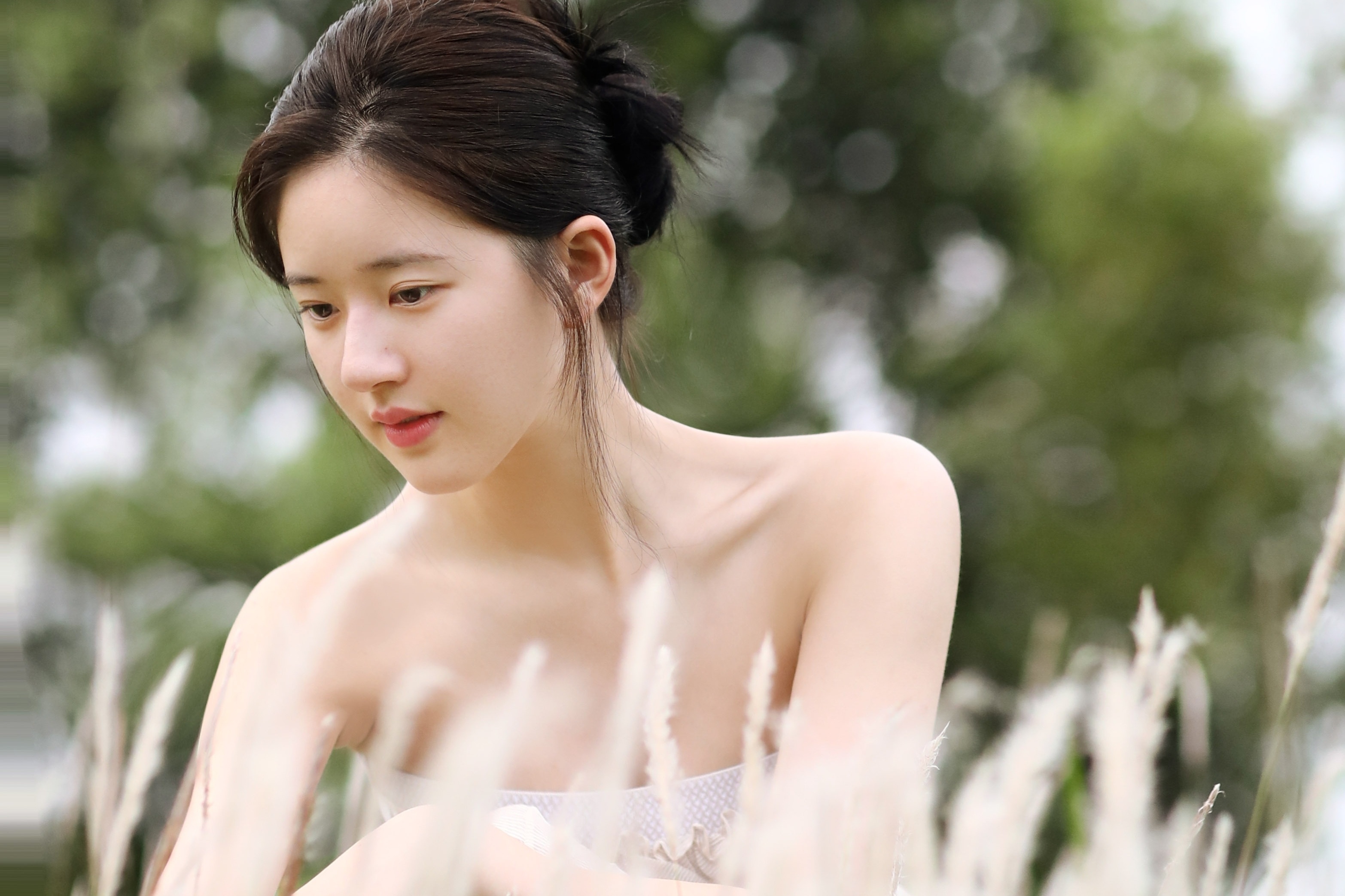 My nhan la doi thu cua Dich Le Nhiet Ba hinh anh