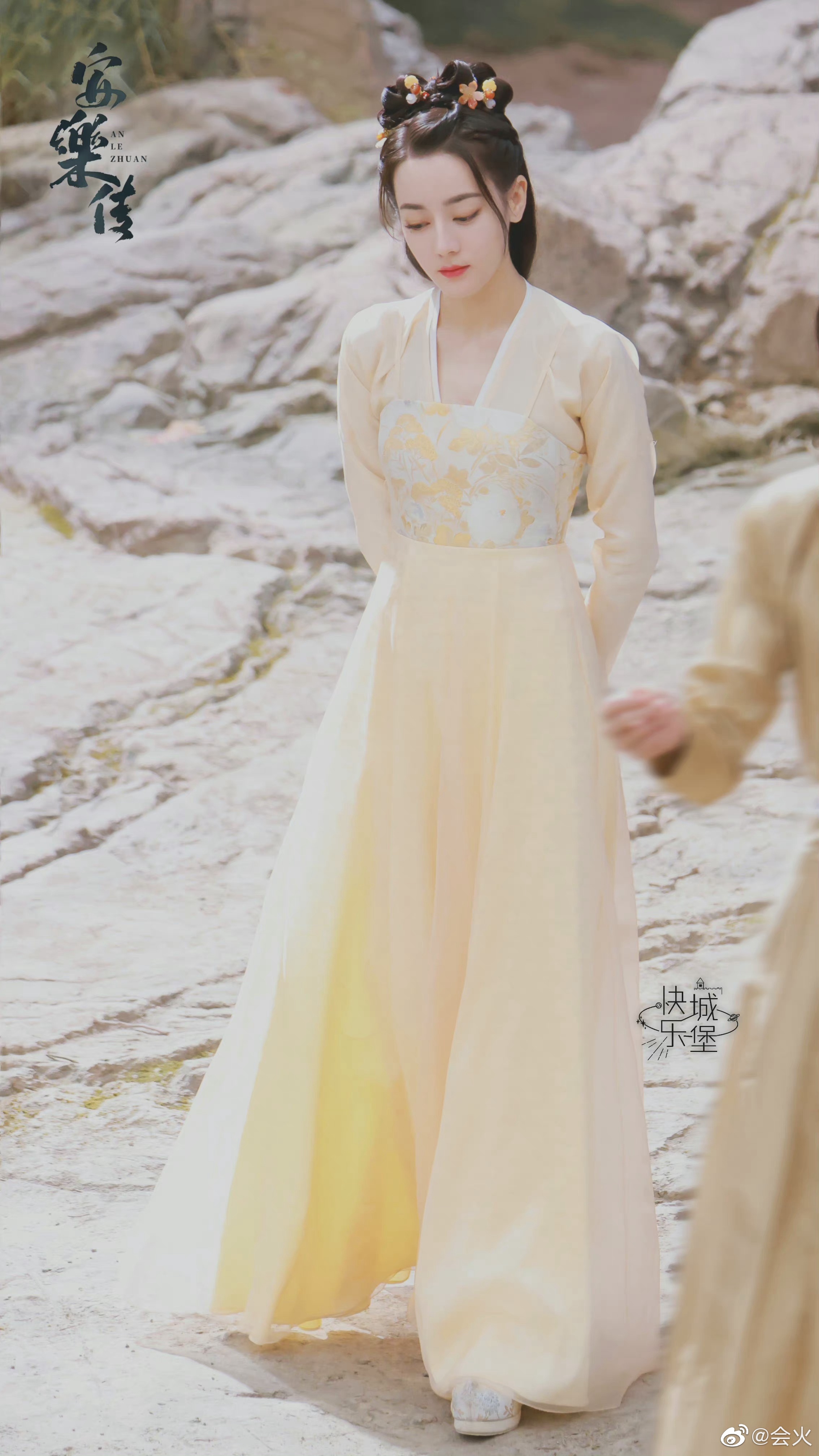 Địch Lệ Nhiệt Ba đóng An lạc truyện ảnh 4 Dich Le Nhiet Ba dong An lac truyen anh 4