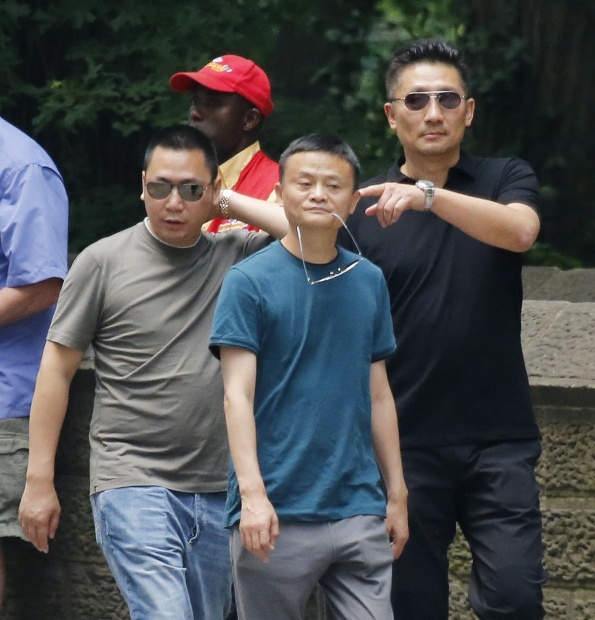 chong Trieu Vy Huynh Huu Long anh 4