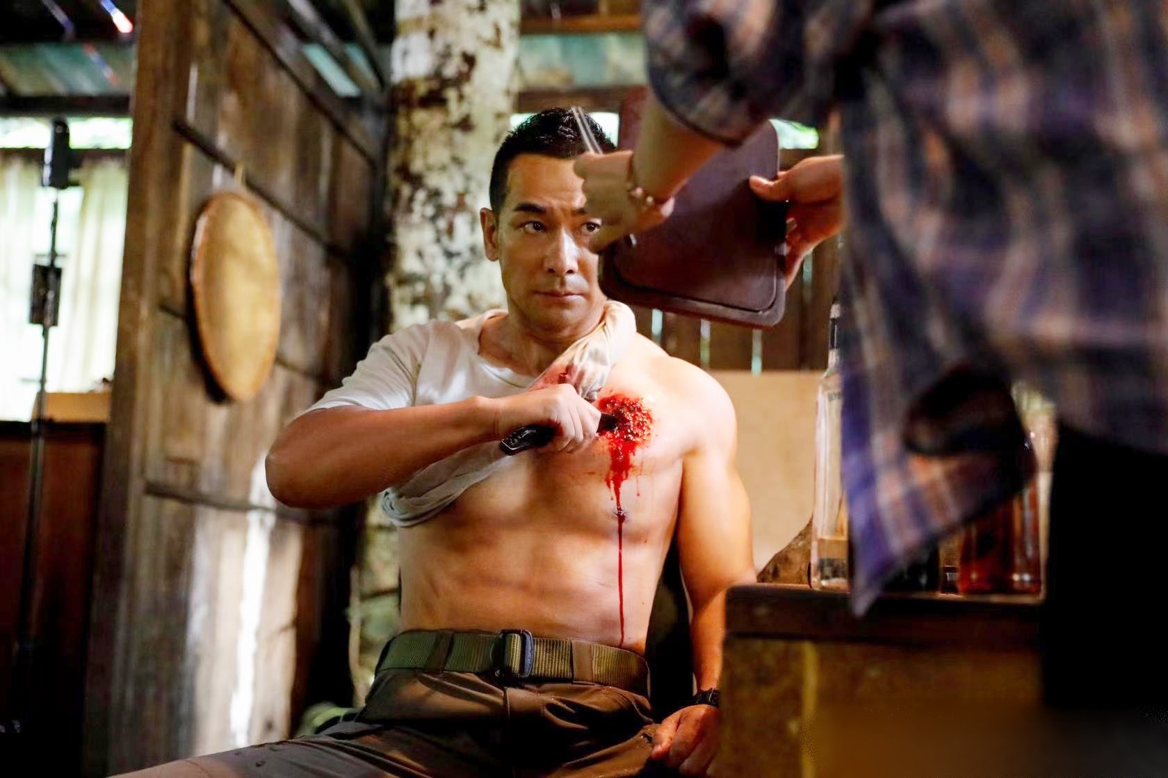 Trieu Van Trac tham gia show giai tri anh 12