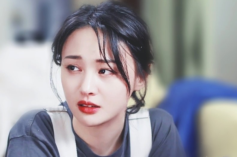 Trinh Sang bi xoa tai khoan mang xa hoi hinh anh