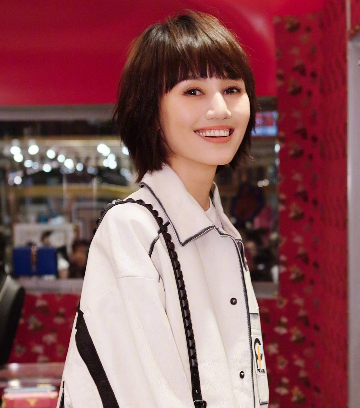 Trieu Vy bi thay vai anh 1