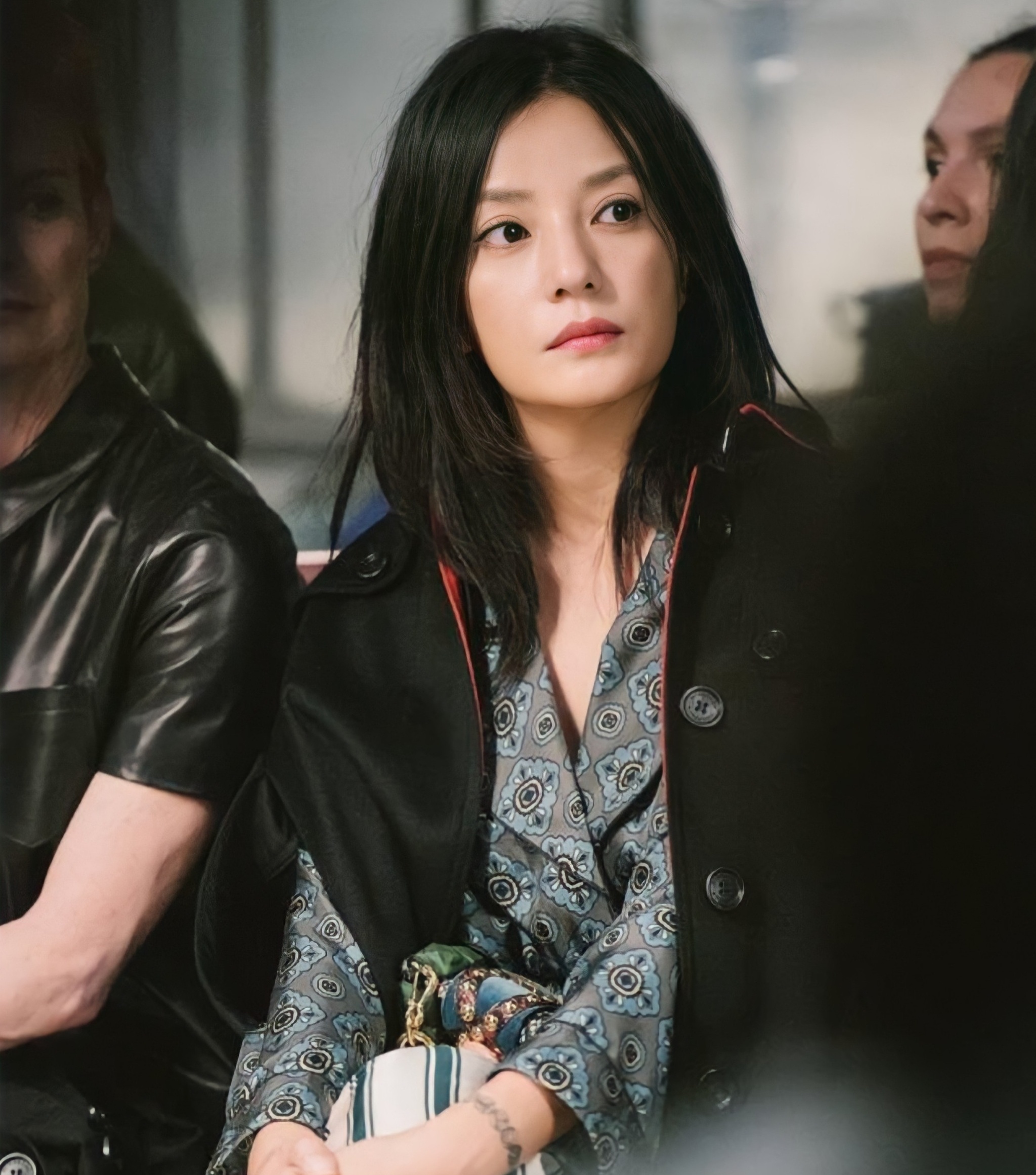 Trieu Vy xuat hien sau khi bi phong sat anh 4