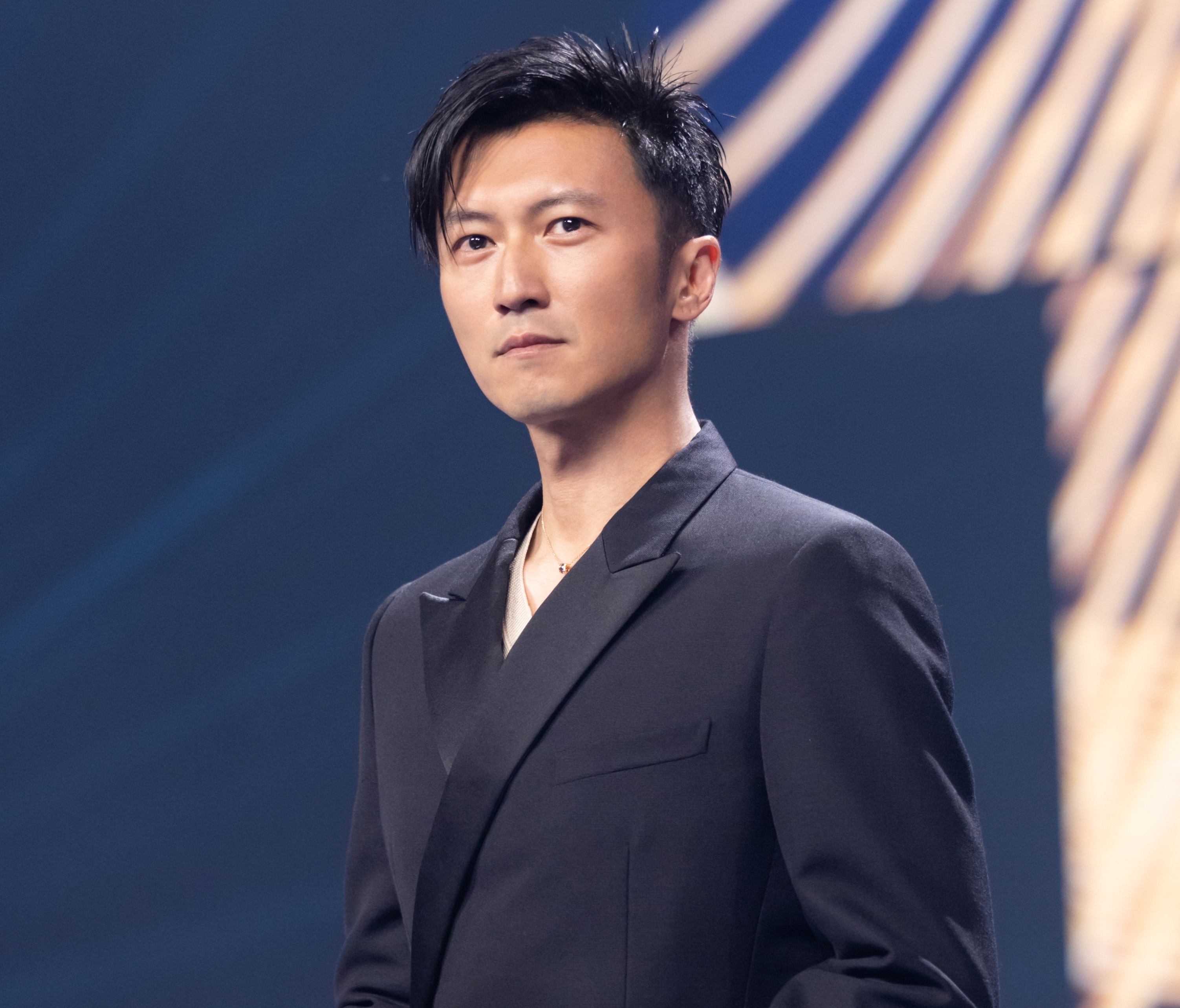 Ta Dinh Phong Vuong Phi anh 2