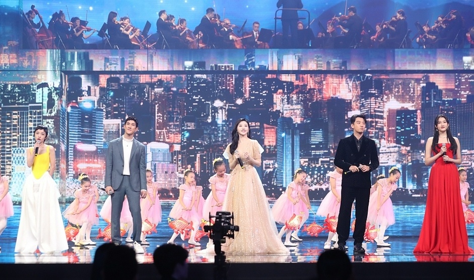 Ta Dinh Phong Vuong Phi anh 12