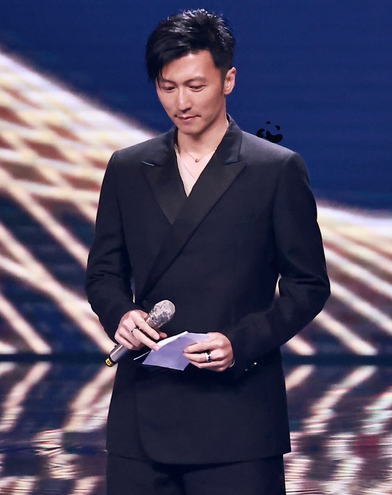 Ta Dinh Phong Vuong Phi anh 5